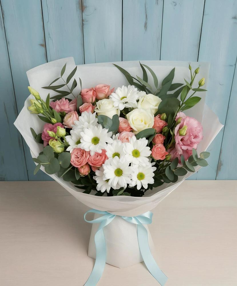 Букет цветов из: Розы, Лизиантусы и Хризантемы в Зарево