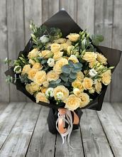 Букет цветов из:  Розы и Лизиантусы #REPLACE_PRED# Зарево