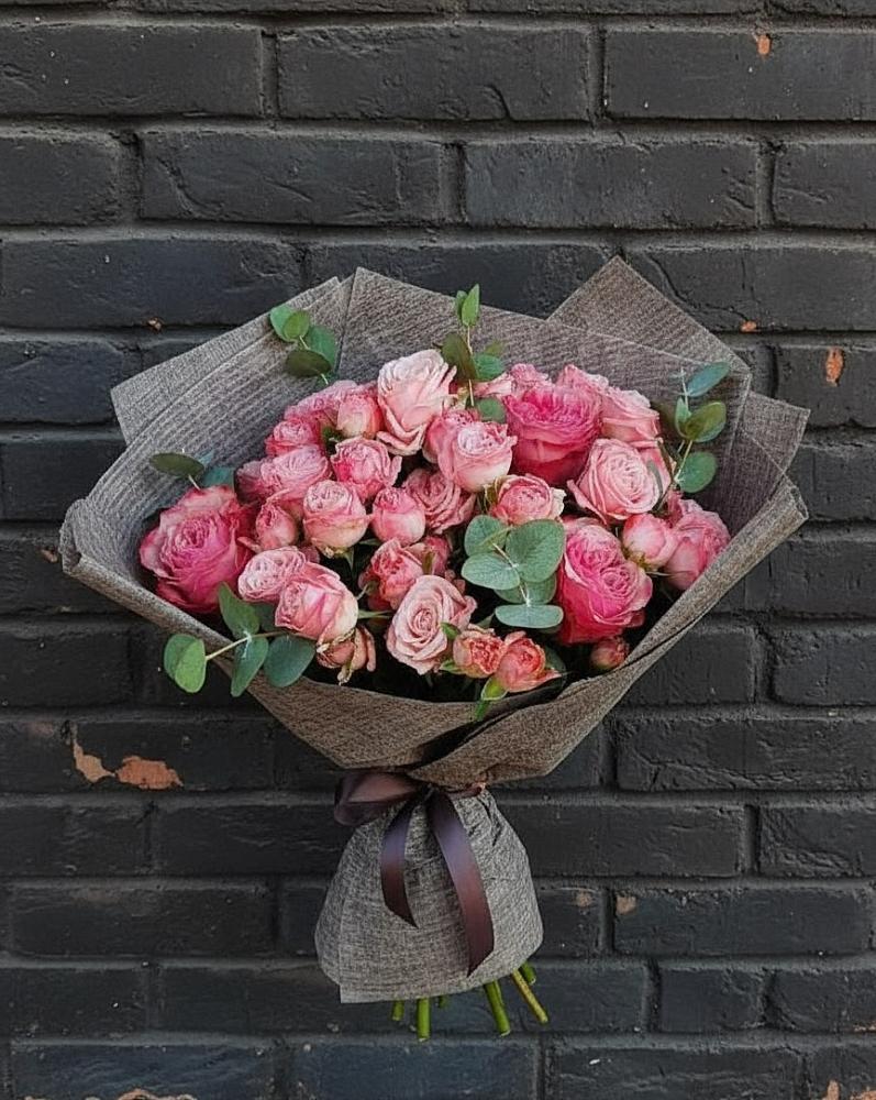 Букет цветов из: Розы в Зарево