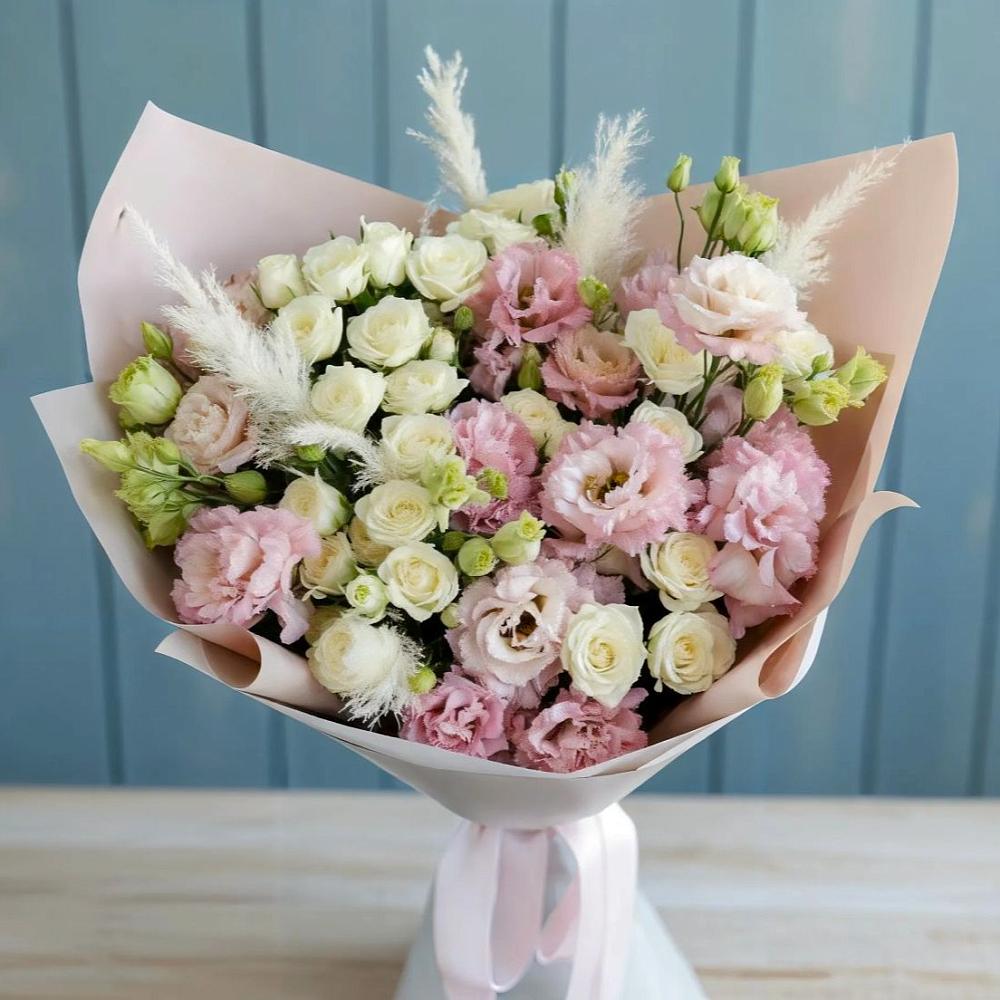 Букет цветов из: Альстромерии и Розы в Зарево