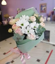 Букет цветов из:  Хризантемы и Розы #REPLACE_PRED# Зарево
