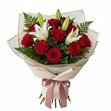 Букет цветов из:  Лилии и Розы в Зарево