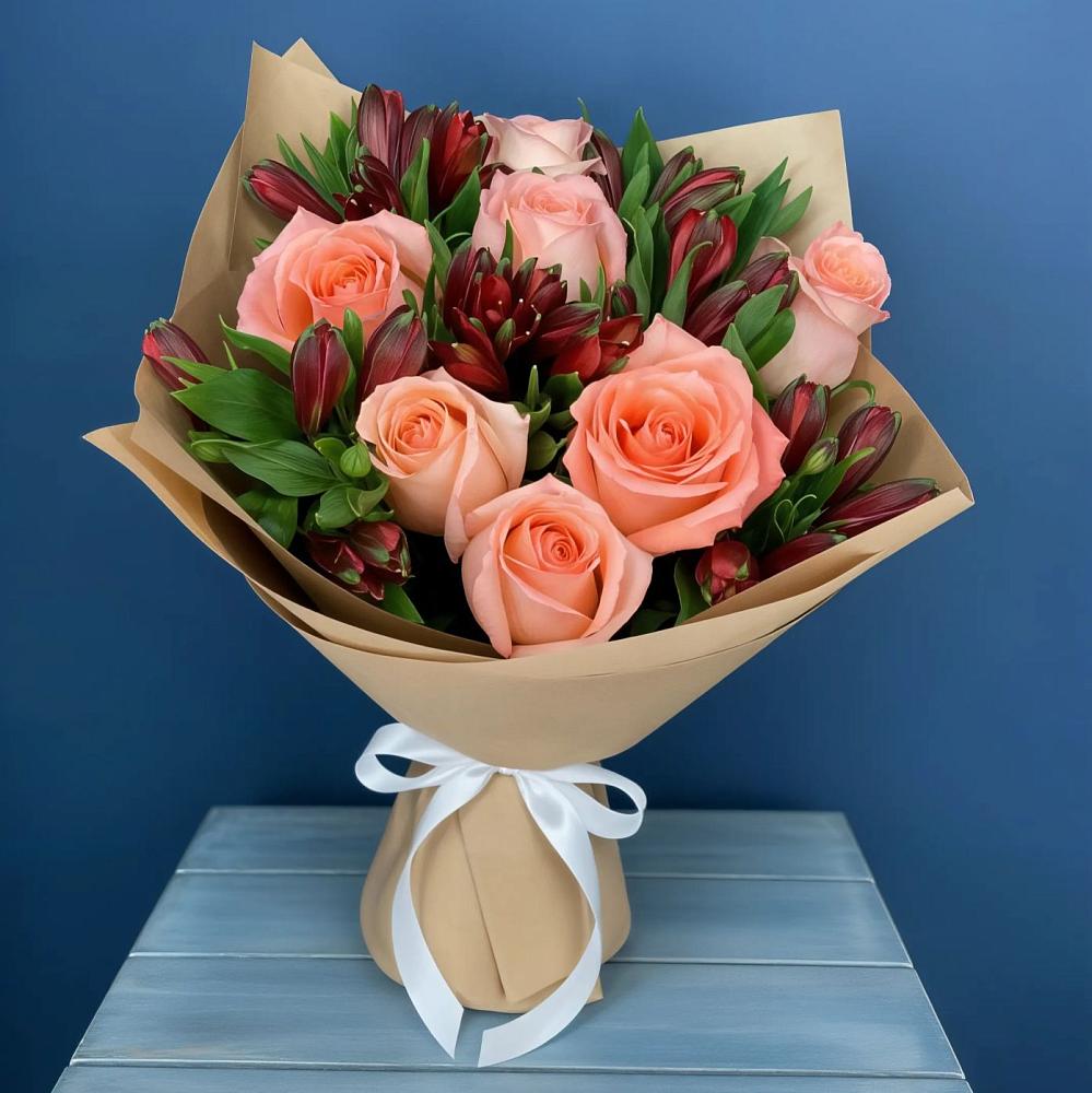 Букет цветов из: Розы и Альстромерии в Зарево