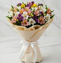 Букет цветов из:  Альстромерии в Зарево