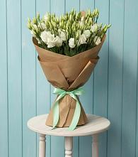 Букет цветов из:  Лизиантусы в Зарево