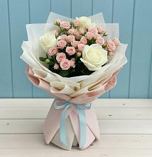 Букет цветов из:  Розы в Зарево