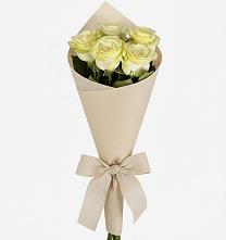 Букет цветов из:  Розы в Зарево