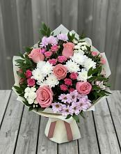 Букет цветов из:  Альстромерии, Гвоздики, Розы и Хризантемы в Зарево