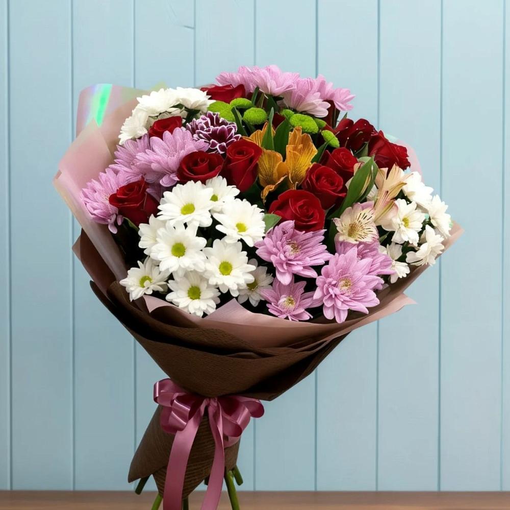 Букет цветов из: Розы, Хризантемы и Альстромерии в Зарево
