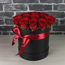 Цветочная композиция из Розы в шляпной коробке в Зарево