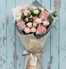 Букет цветов из:  Розы в Зарево