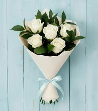 Букет цветов из:  Розы в Зарево