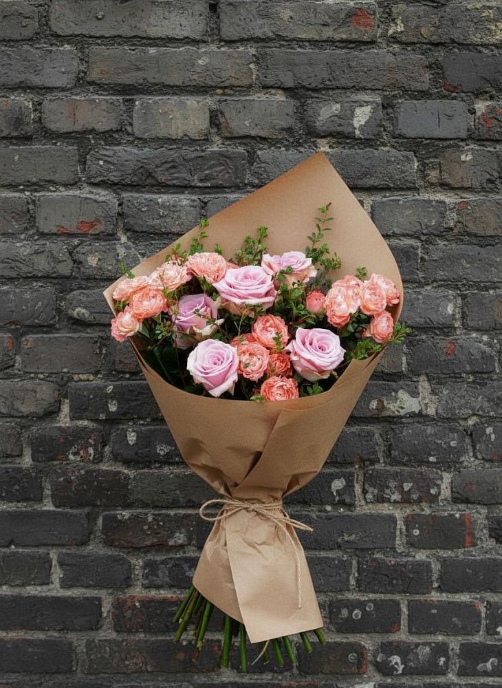 Букет цветов из: Розы в Зарево