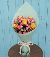 Букет цветов из:  Розы в Зарево