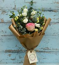 Букет цветов из:  Розы и Лизиантусы #REPLACE_PRED# Зарево